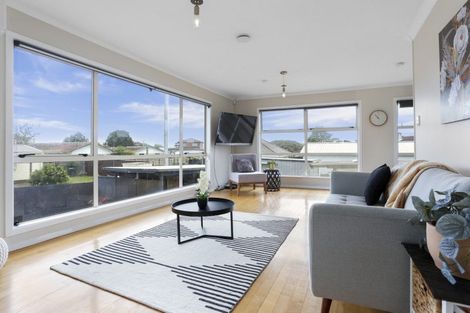 Photo of property in 52 Kirkbride Road, Mangere, Auckland, 2022