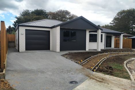 Photo of property in 21 Matuku Place, Paraparaumu Beach, Paraparaumu, 5032
