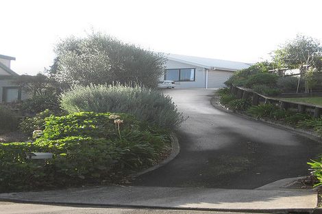 Photo of property in 4 Fiesta Grove, Raumati Beach, Paraparaumu, 5032
