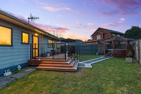 Photo of property in 35 Grimsby Grove, Wainuiomata, Lower Hutt, 5014