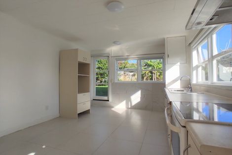 Photo of property in 34 Kohekohe Street, New Lynn, Auckland, 0600