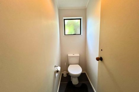 Photo of property in 2/40 Savoy Road, Glen Eden, Auckland, 0602