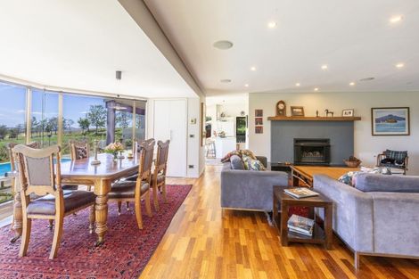 Photo of property in 15 Maharakeke Road, Waipukurau, 4281