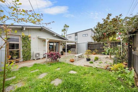 Photo of property in 1/312 Royal Road, Massey, Auckland, 0614