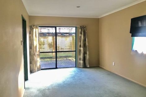Photo of property in 39 Makora Road, Massey, Auckland, 0614