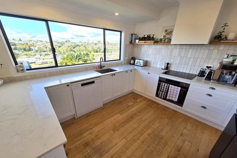 Photo of property in 70 Hinewa Road, Otumoetai, Tauranga, 3110