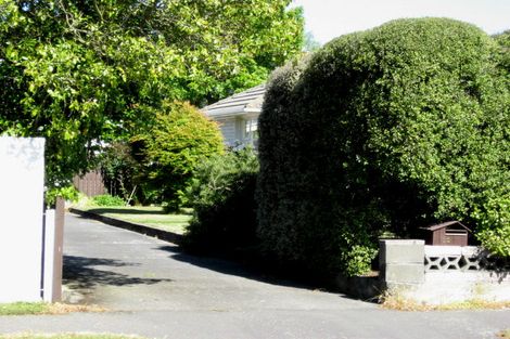Photo of property in 32 Tintern Avenue, Avonhead, Christchurch, 8042