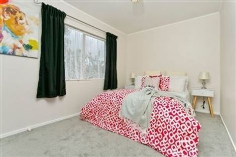 Photo of property in 4 Owl Court, Unsworth Heights, Auckland, 0632