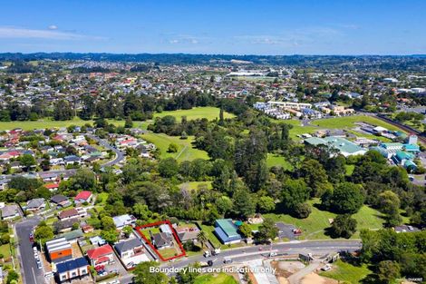 Photo of property in 3 Henderson Valley Road, Henderson, Auckland, 0612