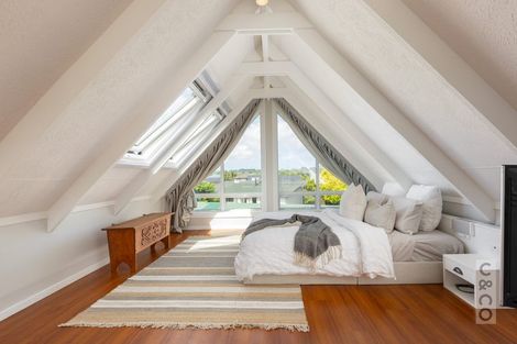 Photo of property in 55 Kaipara Portage Road, Riverhead, 0820