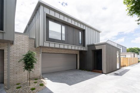 Photo of property in 23u2 Strowan Avenue, Fairfield, Hamilton, 3214
