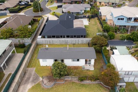 Photo of property in 1188b Papamoa Beach Road, Papamoa Beach, Papamoa, 3118