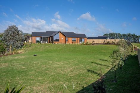 Photo of property in 40 Anderson Park Drive, Waikanae, 5036