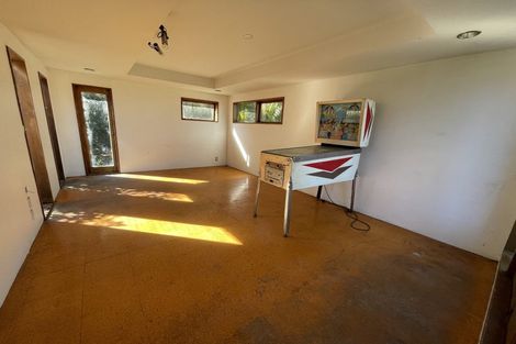 Photo of property in 4 Watchmans Road, Karekare, Auckland, 0772