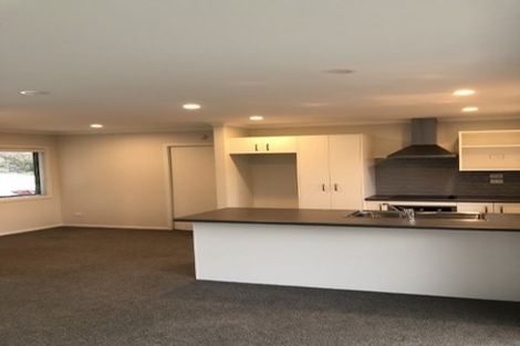 Photo of property in 10u2 Heath Street, Saint Andrews, Hamilton, 3200