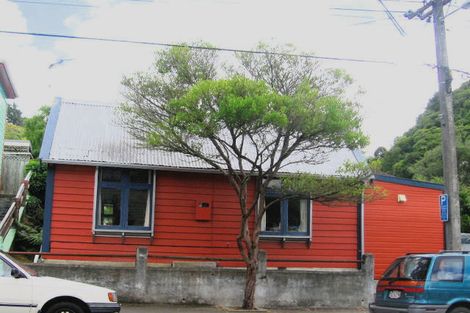 Photo of property in 6 Honiana Te Puni Street, Aro Valley, Wellington, 6021