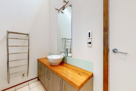 Photo of property in 233 Ohiro Road, Brooklyn, Wellington, 6021