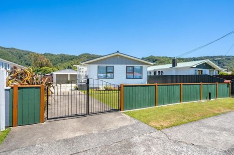 Photo of property in 73 Karamu Crescent, Wainuiomata, Lower Hutt, 5014