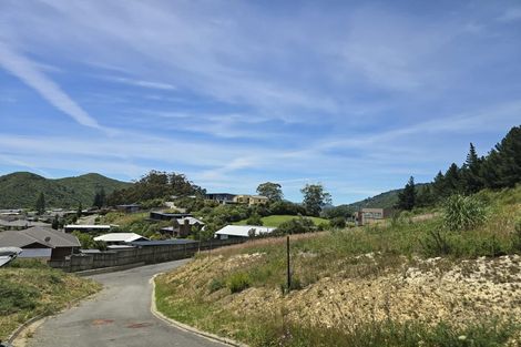 Photo of property in 4 Raukura Rise, Picton, 7220