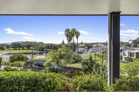 Photo of property in 7 Commodore Parry Road, Castor Bay, Auckland, 0620