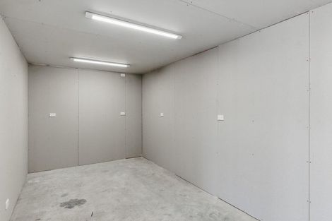 Photo of property in 30 Eruini Street, Waikanae Beach, Waikanae, 5036