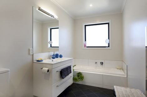 Photo of property in 36 Curtis Street, Stoke, Nelson, 7011