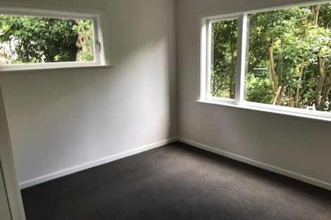 Photo of property in 2 Sydenham Street, Northland, Wellington, 6012