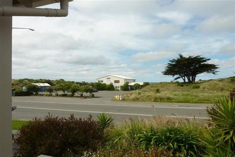 Photo of property in 372 Marine Parade, South New Brighton, Christchurch, 8062