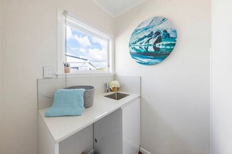 Photo of property in 24 President Avenue, Papakura, 2110