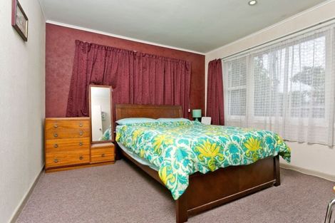 Photo of property in 672 Te Atatu Road, Te Atatu Peninsula, Auckland, 0610
