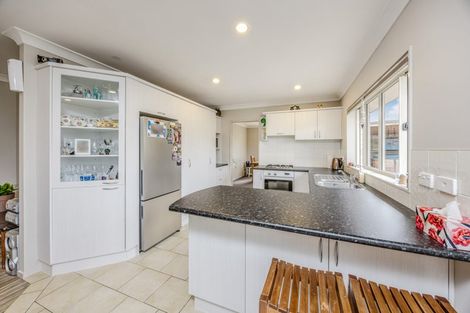 Photo of property in 28 Moss Crescent, Takanini, 2112