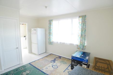 Photo of property in 17 Healy Road, Manurewa, Auckland, 2102