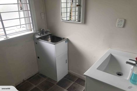 Photo of property in 2/49 Clendon Avenue, Papatoetoe, Auckland, 2025