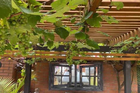 Photo of property in 8 Kindergarten Drive, Conifer Grove, Takanini, 2112