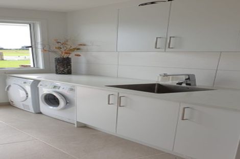 Photo of property in 77 Leeward Drive, Whitianga, 3510