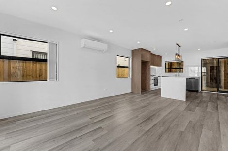 Photo of property in 3/156 Coxhead Road, Wattle Downs, Auckland, 2103