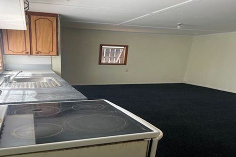 Photo of property in 102 Kolmar Road, Papatoetoe, Auckland, 2025
