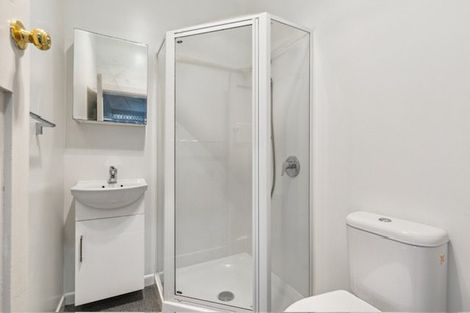 Photo of property in 5 Burrows Avenue, Karori, Wellington, 6012