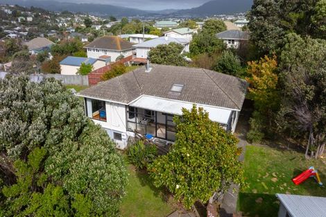 Photo of property in 131 Dimock Street, Titahi Bay, Porirua, 5022