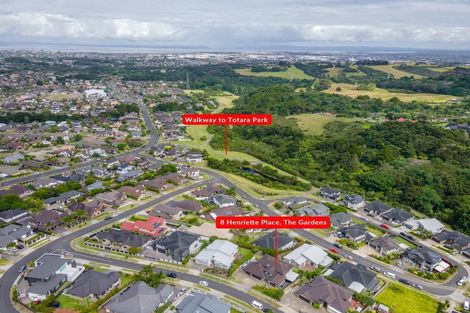 Photo of property in 8 Henriette Place, The Gardens, Auckland, 2105