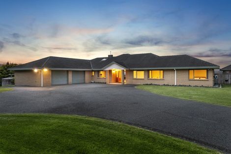 Photo of property in 726 Inland Road, Helensville, 0875