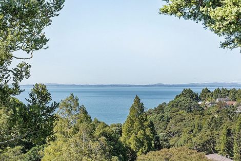 Photo of property in 742 South Titirangi Road, Titirangi, Auckland, 0604