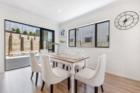 Photo of property in 3 Elevation Street, Flat Bush, Auckland, 2019