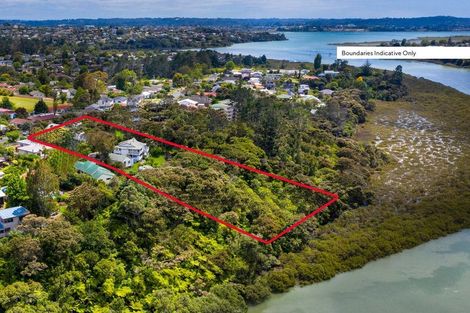 Photo of property in 131 Colwill Road, Massey, Auckland, 0614