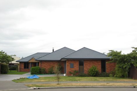 Photo of property in 119 Inwoods Close, Parklands, Christchurch, 8083