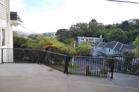 Photo of property in 16 Moffitt Street, Vogeltown, Wellington, 6021