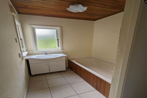 Photo of property in 107 Glengarry Road, Glen Eden, Auckland, 0602