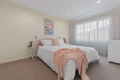 Photo of property in 32 Carroll Place, Owhata, Rotorua, 3010