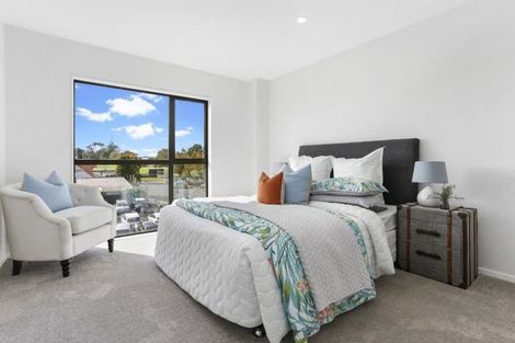 Photo of property in 2/1 Egremont Street, Belmont, Auckland, 0622