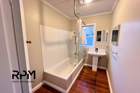 Photo of property in 417 Carrington Street, Upper Vogeltown, New Plymouth, 4310